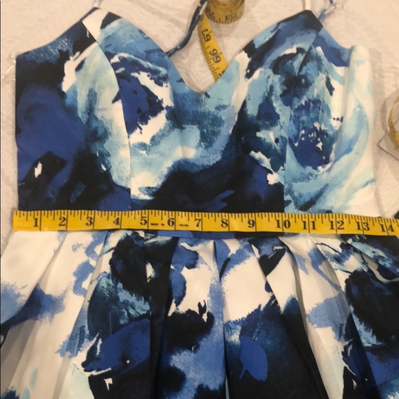 Floral Patterned Dress - Picture 10 of 12